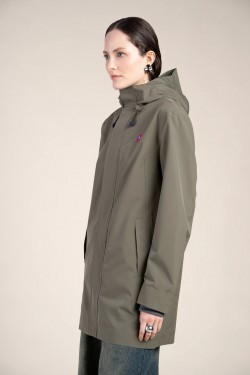 BEAUBOURGKAKI ParkaImpermeableFemme3 1080x